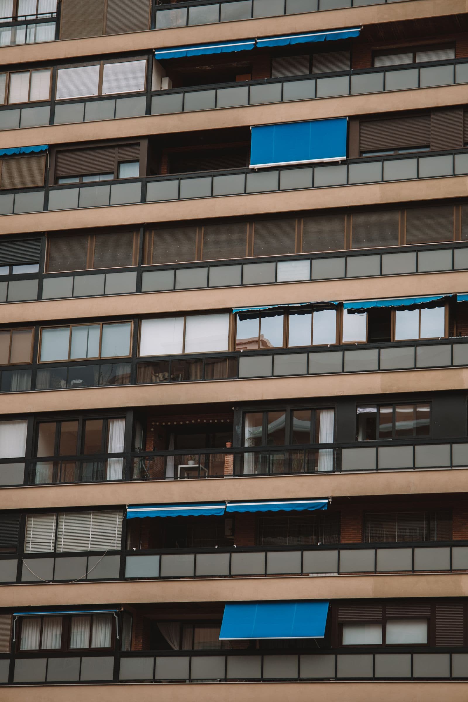 Rehabilitación de fachada de comunidad de vecinos en Bilbao